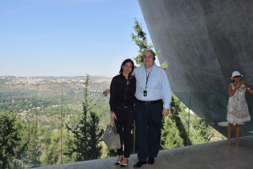 During his visit to Yad Vashem on 11 October 2015, Yad Vashem Builder Benjamin Warren and Lilly Lazarus toured the Holocaust History Museum, the temporary exhibition &quot;Stars Without a Heaven: Children in the Holocaust&quot; and the Children’s Memorial